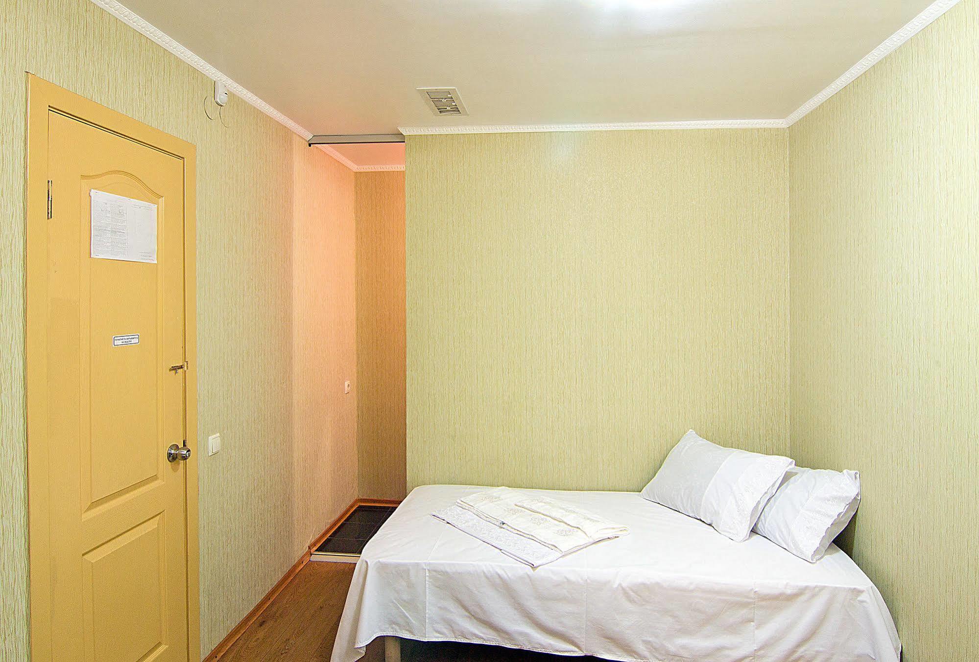 Tokyo Star Economy Hotel 오데사 외부 사진